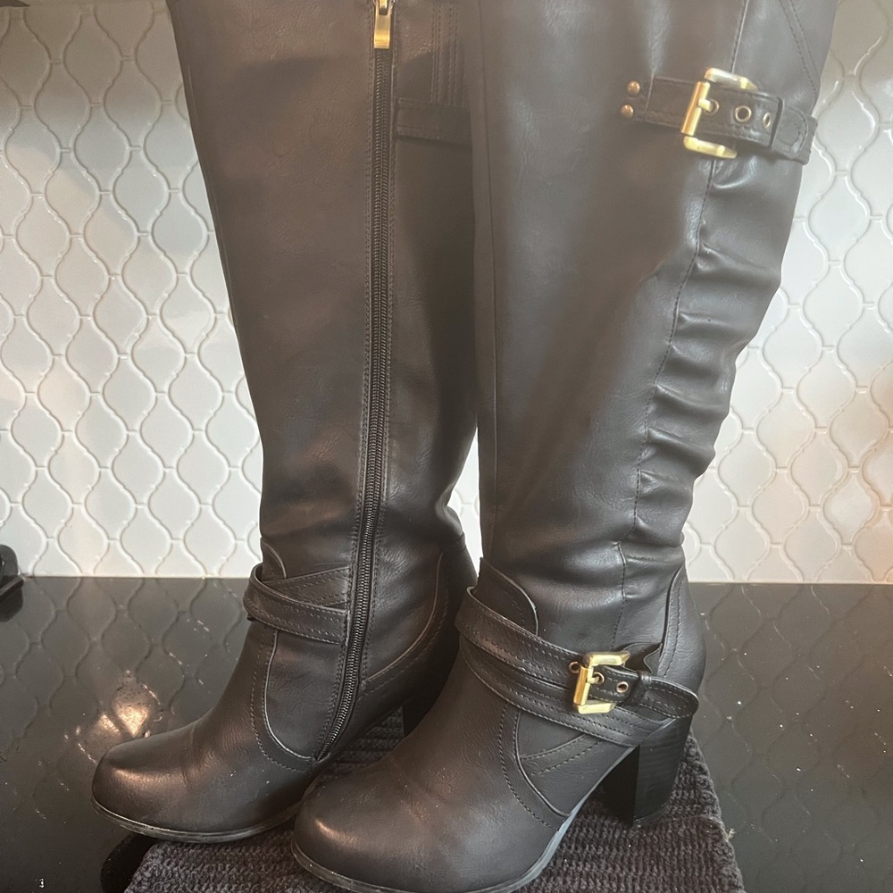 Winter, knee high, wide calf boots. Size 8